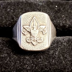 🌻SALE🌻Vintage Boy Scout Ring